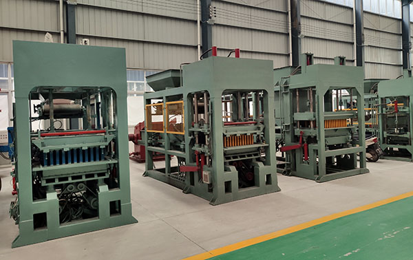 17年專注磚機(jī)技術(shù)的研發(fā)生產(chǎn)