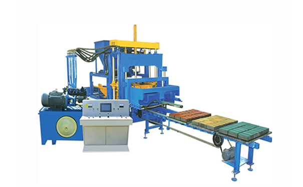 ZY800型全自動(dòng)靜壓磚機(jī)